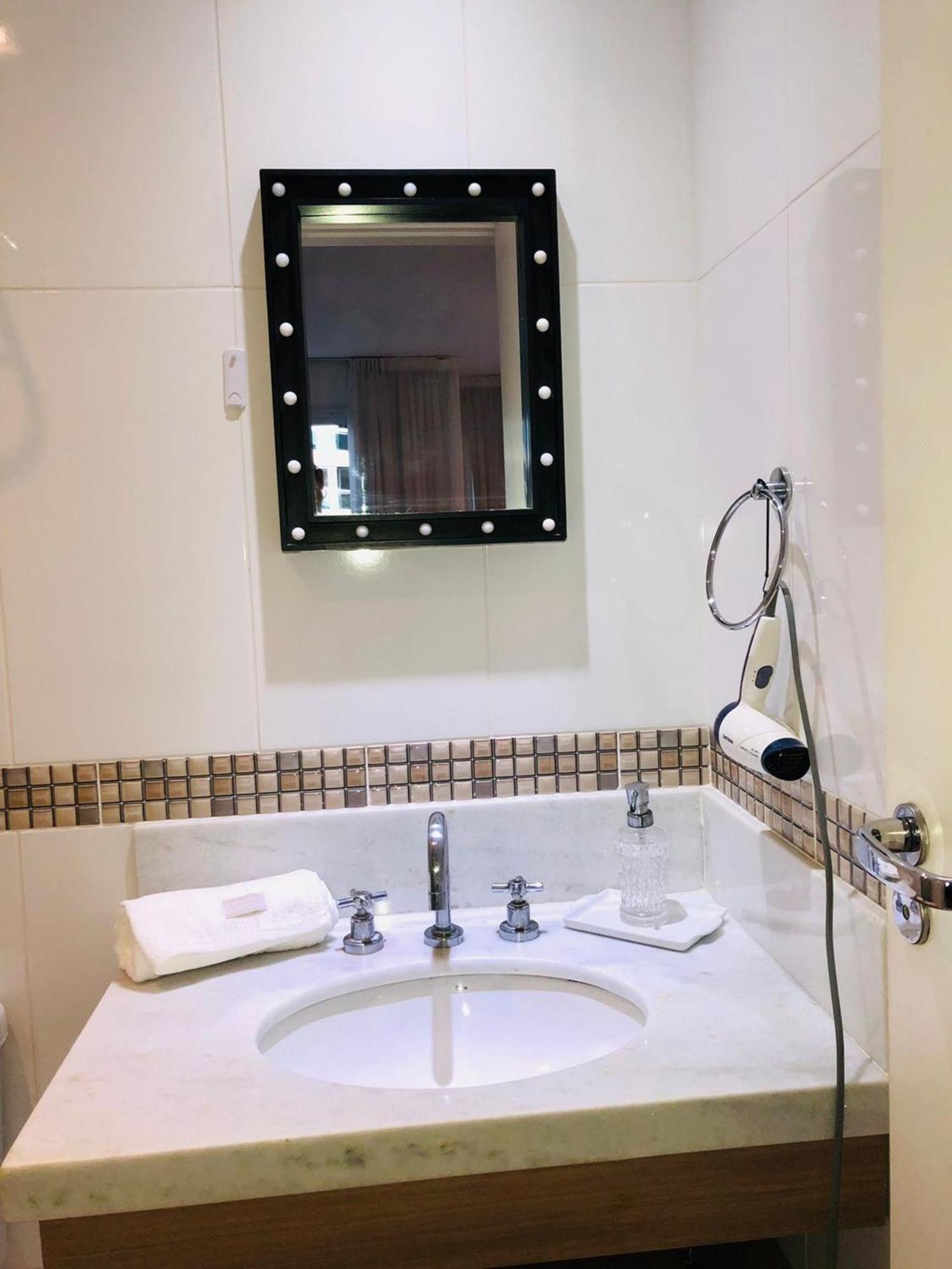 Apartamento Flat Maravilhoso Inteiro Na Barra Da Tijuca Com Garagem Río de Janeiro